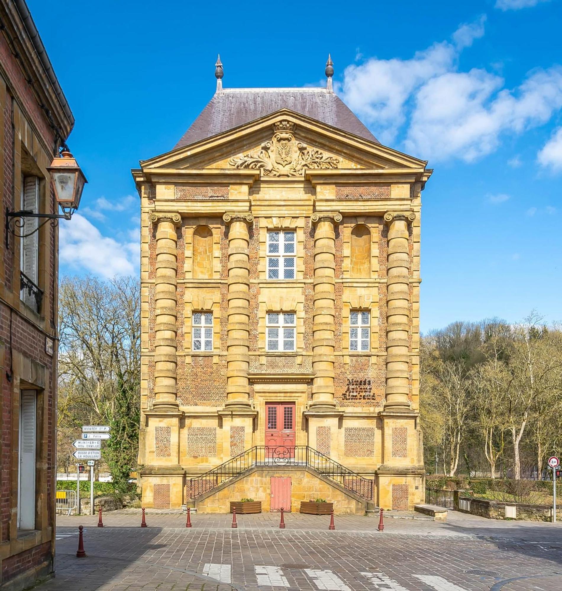 Le Petit Ardennais Charleville-Mézières Dış mekan fotoğraf